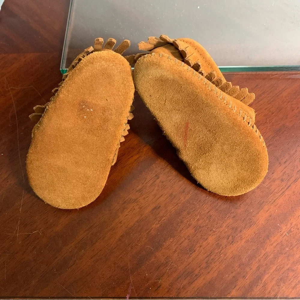 Infant Minnetonka Leather Suede Tassel Moccasins